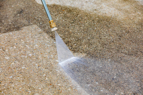 Best Pool Deck Cleaning in Canton, IL